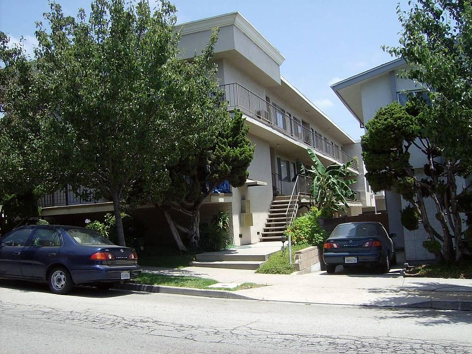 1st image of 1426 S Barrington Ave #4