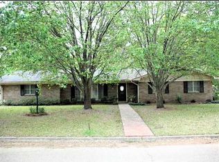 851 Briarfield Rd, Jackson, MS 39211