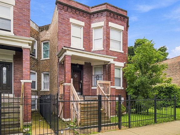 2nd image of 4833 W Gladys Ave