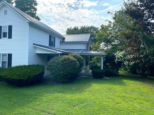 474 Greenville Rd, Greenville, PA 16125