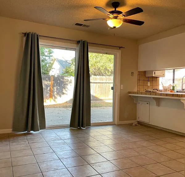 4076 W San Bruno Ave — Photo 3