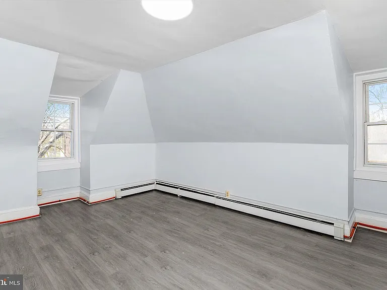 10 Lytle St #5 — Photo 13