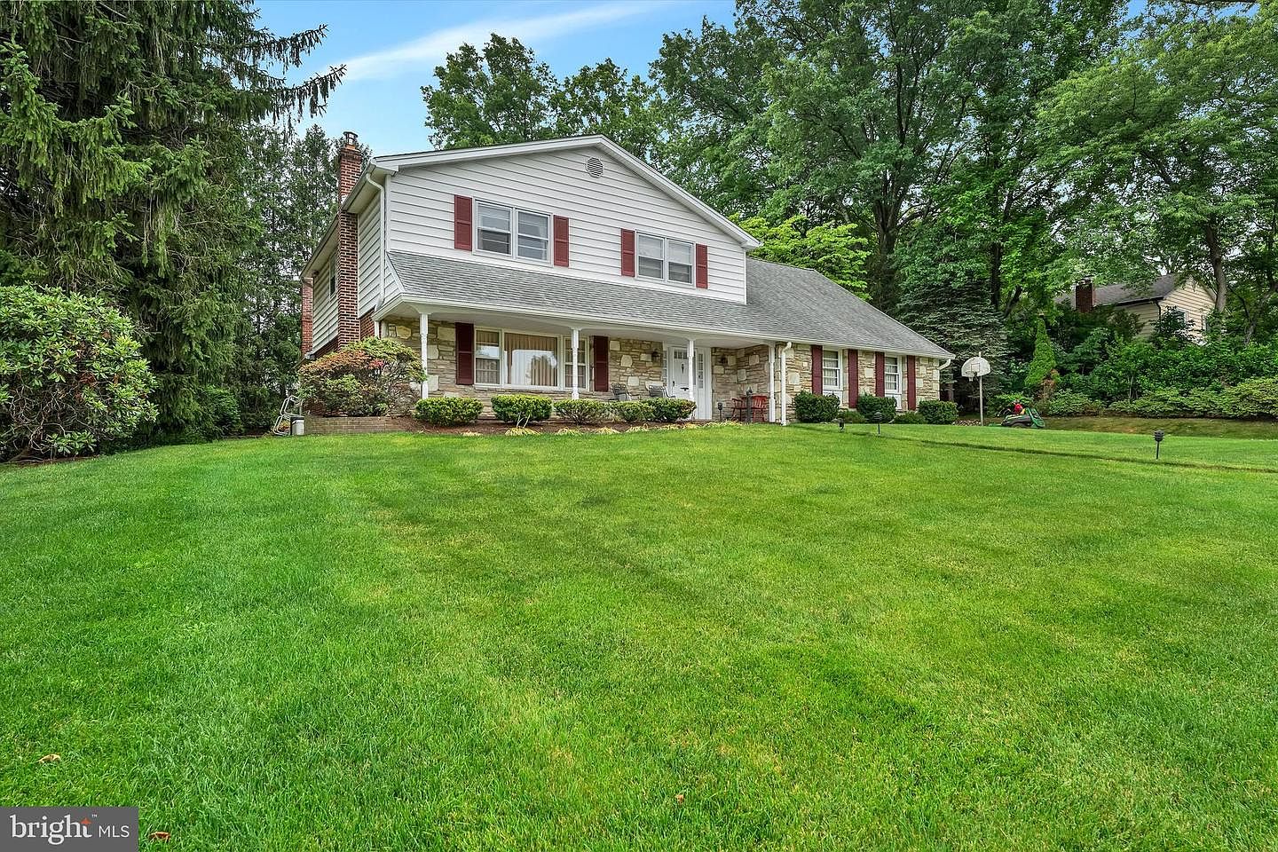 まーゆ 3731 Marquis Ln, Huntingdon Valley, PA 19006 | MLS #PAMC2185180