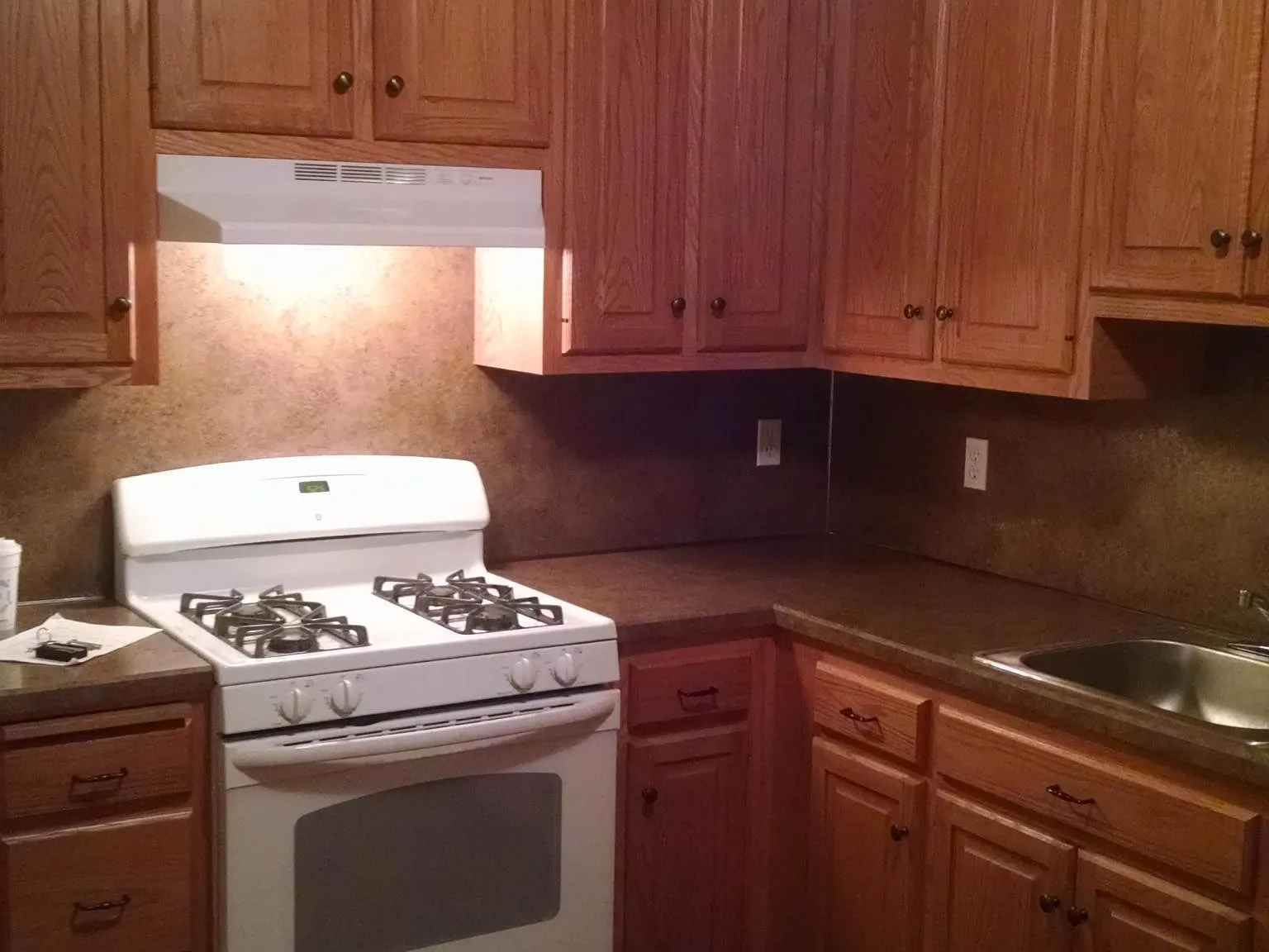 254 N Colony St — Photo 1