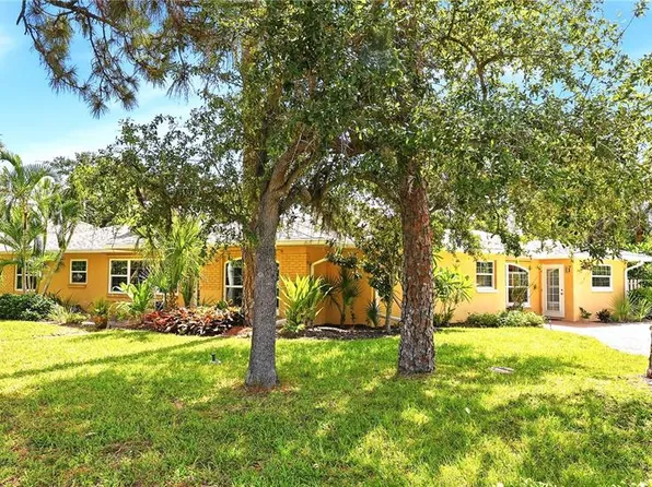 337 Harbor Dr S, Venice, FL 34285