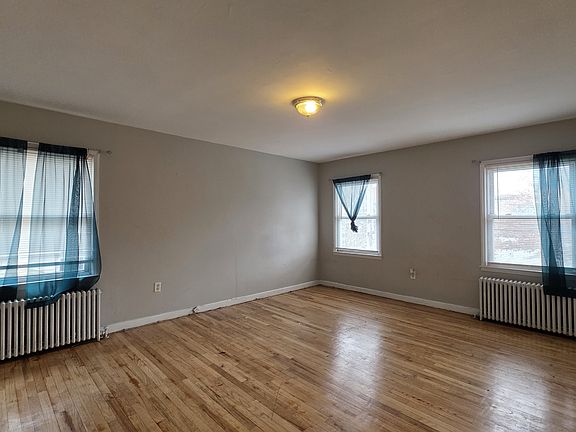 4th image of 315 Winthrop Ave #6