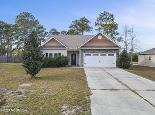 769 Jim Grant Ave, Sneads Ferry, NC 28460