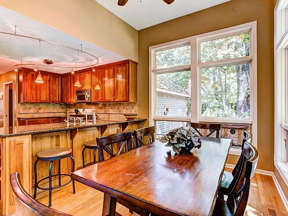 4th image of 6025 Burlwood Ct