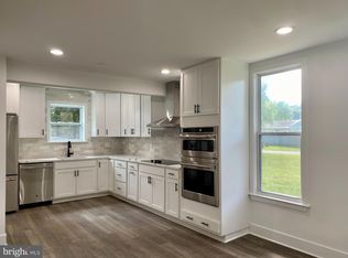 7411 Springfield Ave, Sykesville, MD 21784