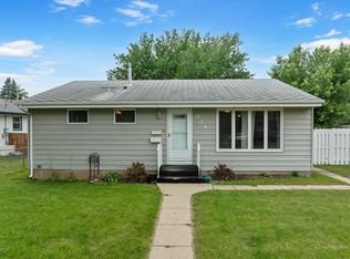 224 19th St SE, Minot, ND 58701