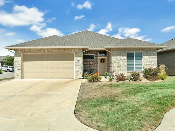 744 N Thornton Ct, Wichita, KS 67235