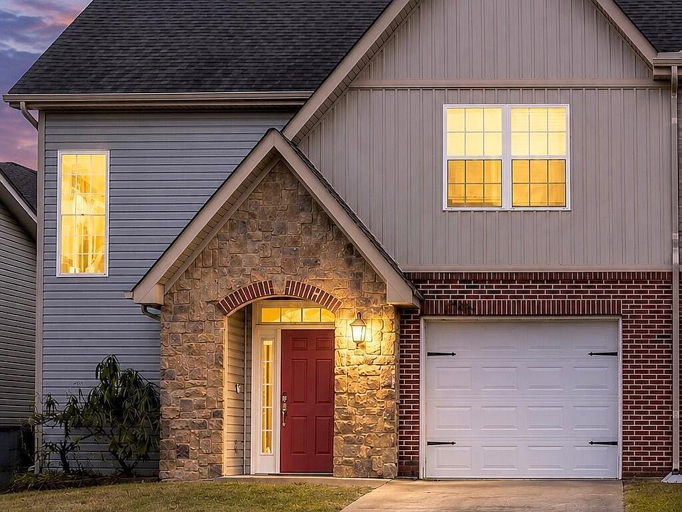 1st image of 2748 Stone Trace Dr