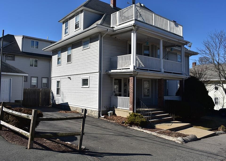 1st image of 105 Goddard St #1