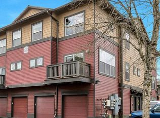22828 SW Forest Creek Dr UNIT 203, Sherwood, OR 97140