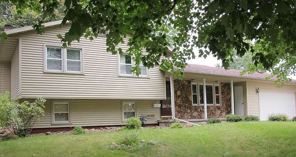 1st image of 3714 Joan Dr