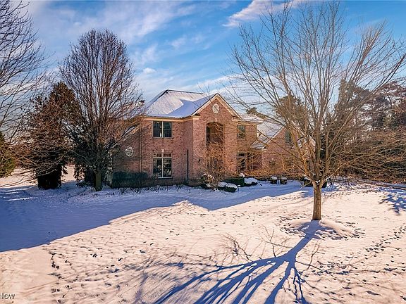 2nd image of 7585 Stockwood Dr