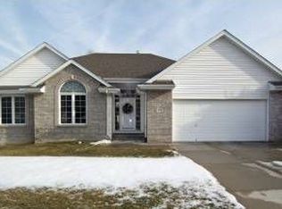 213 Avian Cir S, Bellevue, NE 68005