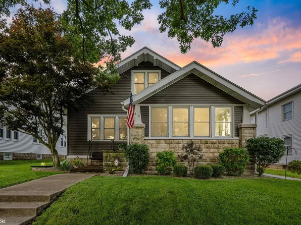 210 N 9th St, Marshalltown, IA 50158