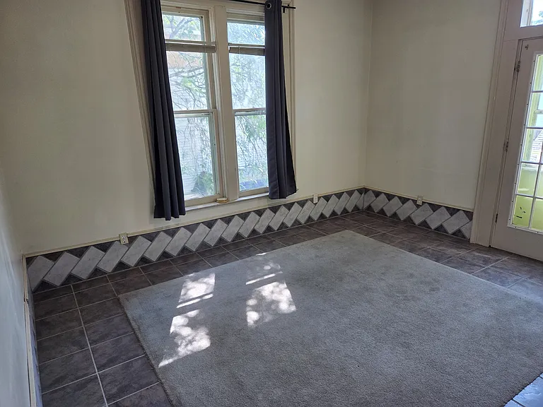 807 Ferris Ct #3 — Photo 4