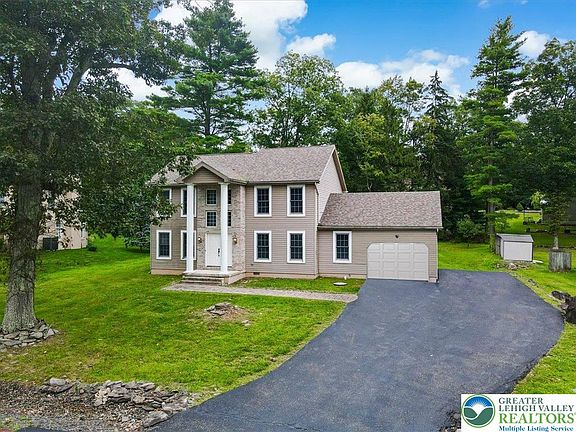 3rd image of 154 Escoll Dr