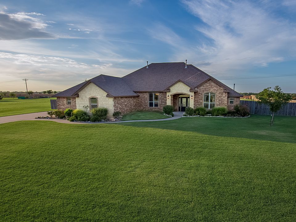 1st image of 2577 Amanda Ct