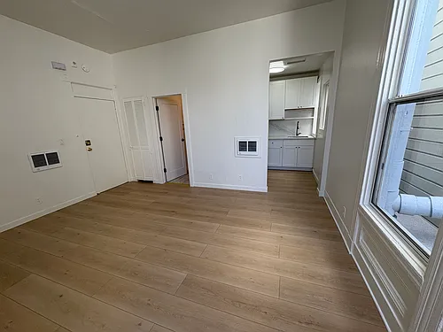 1053 Oak St #201 Photo 1