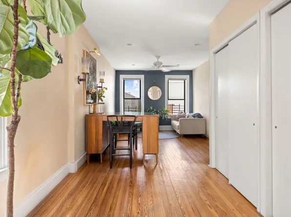 192 Union Street image 15 of 36