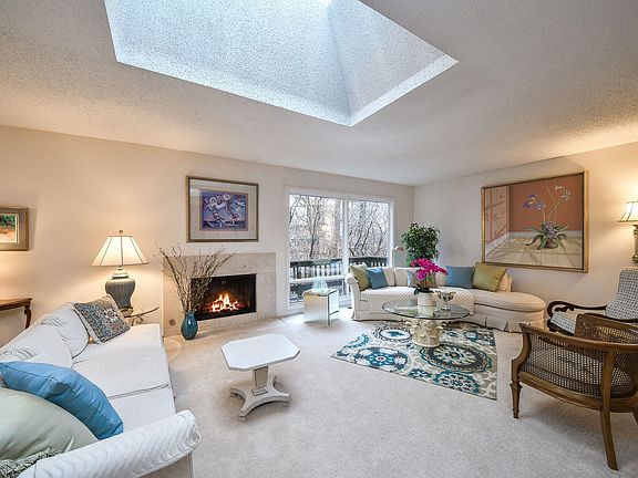 4th image of 2350 Tanglewood Dr