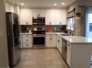 1424 Baird St, Corona, CA 92882