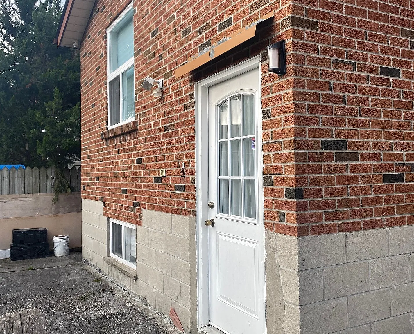 2 bed, $1,600 — Photo 3