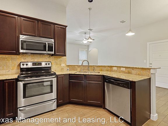 5th image of 108 Hidden Springs Dr