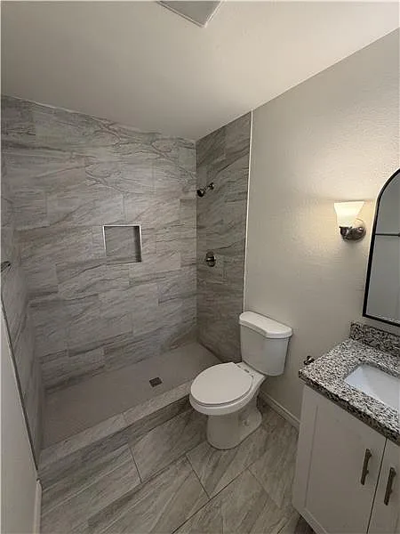 2 bed, 1300 sqft, $2,100 — Photo 4