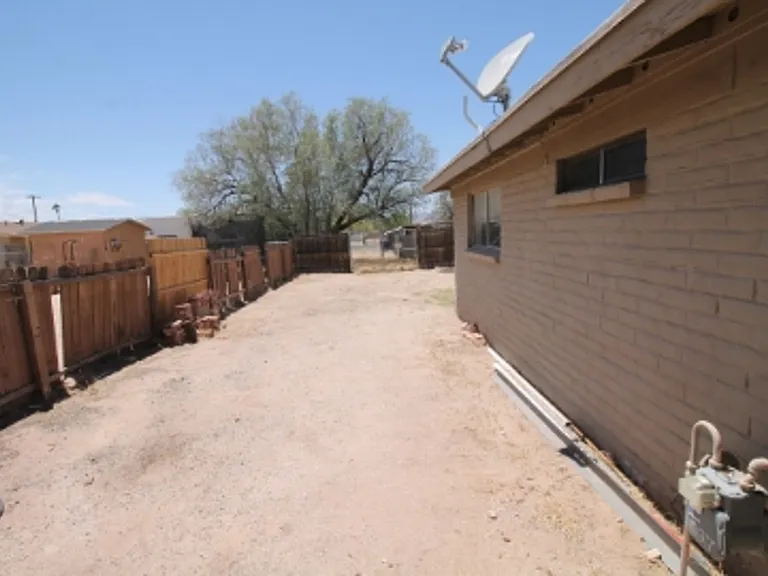 2665 N Leah Pl — Photo 18