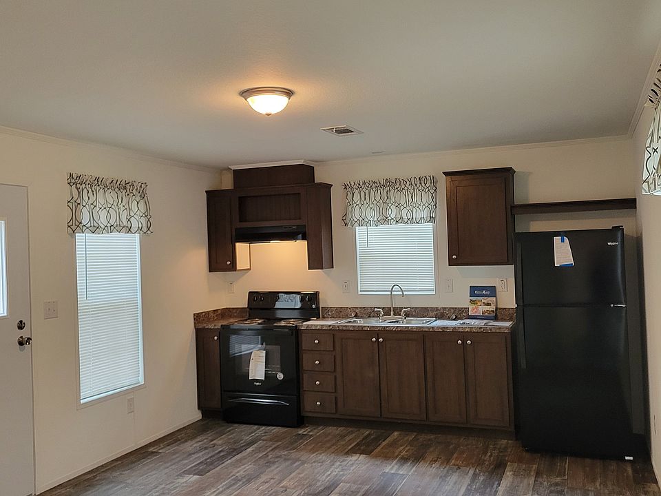 1st image of 13340 Lauren Ave