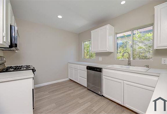 2nd image of 542 W 105th St #A