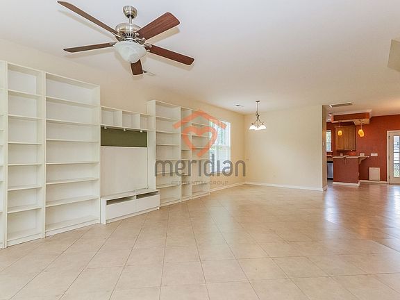 5th image of 131 Red Leaf Blvd