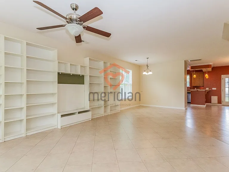 131 Red Leaf Blvd — Photo 5