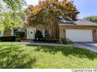 3205 Red Bud Ln, Springfield, IL 62712