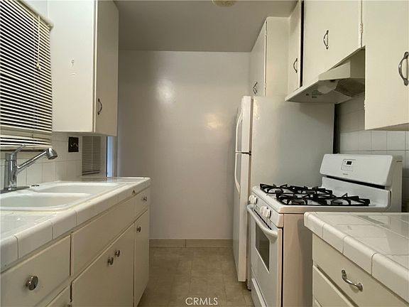 4th image of 49 N Craig Ave APT 3