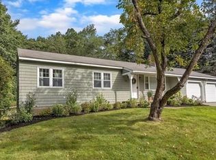 49 Abbott Ln, Chelmsford, MA 01824