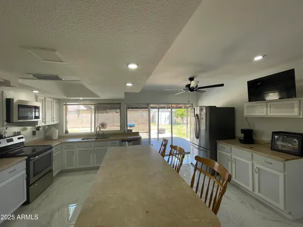 3738 W DANBURY Drive, Glendale, AZ 85308