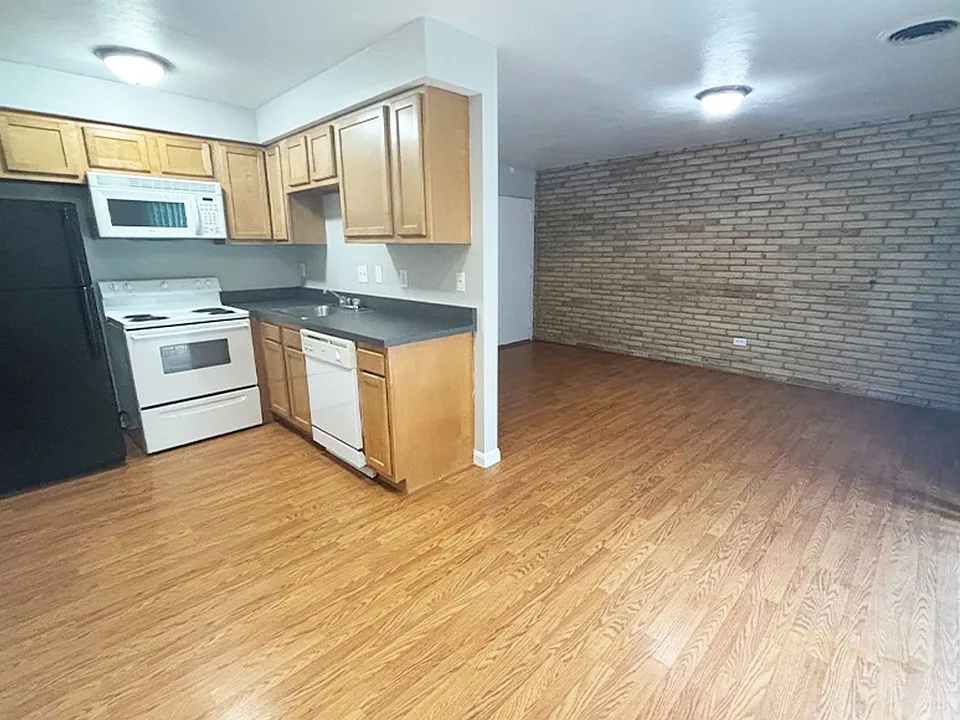 545 Lowell Ave