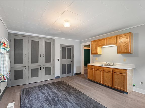 5th image of 24 West St
