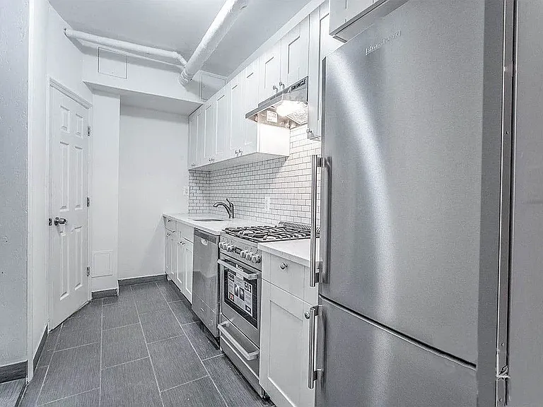 337 44th St #9 — Photo 2