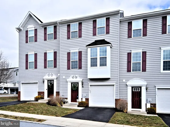 902 Hamner Aly, Phoenixville, PA 19460