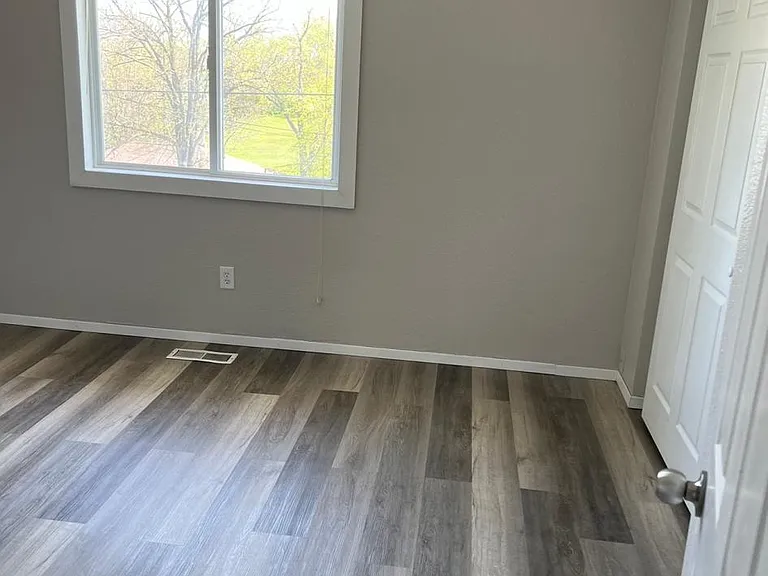 2337 Lonedell Rd — Photo 11