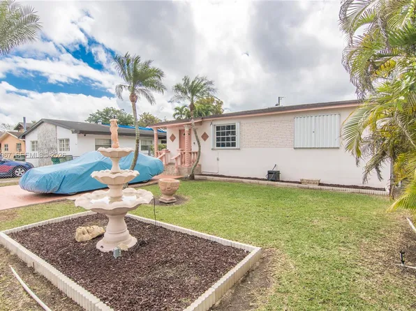 1300 NW 9th St, Homestead, FL 33030