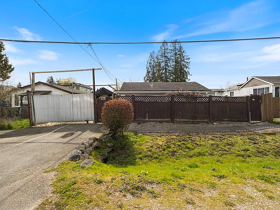2nd image of 12710 113b Ave