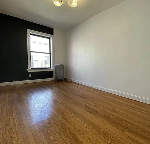 1532 Ocean Ave #3G — Photo 2