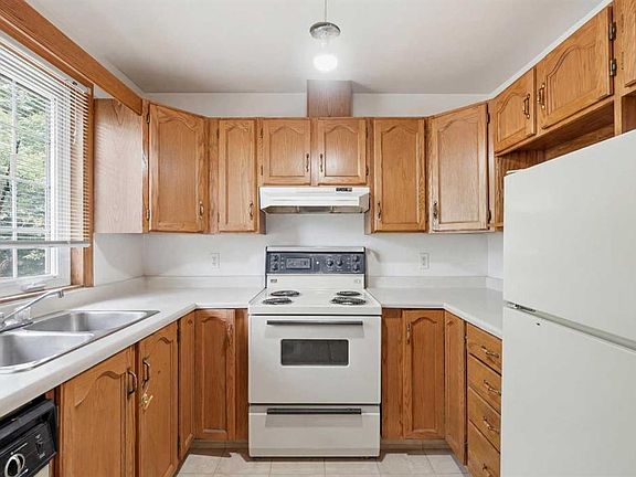 5th image of 80 E Abberfield Ct NE
